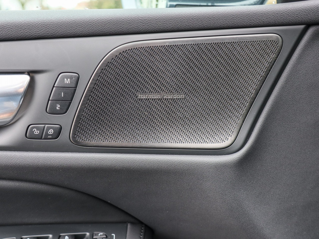Volvo V60 T6 - Kombi - Blau - Gebrauchtwagen - Bild 14