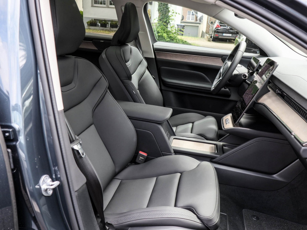 Volvo ES90 Plus - Limousine - Blau - Gebrauchtwagen - Bild 6