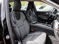 Volvo XC60 B4 - SUV/Off-road - Schwarz - Gebrauchtwagen - Bild 6