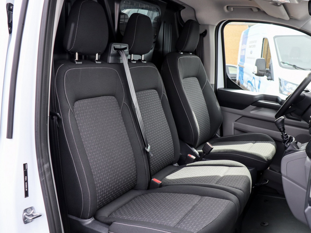 Ford Transit Custom Kastenwagen 320L2 Trend Klima Navigation - Nutzfahrzeug - Weiss - Gebrauchtwagen - Bild 5