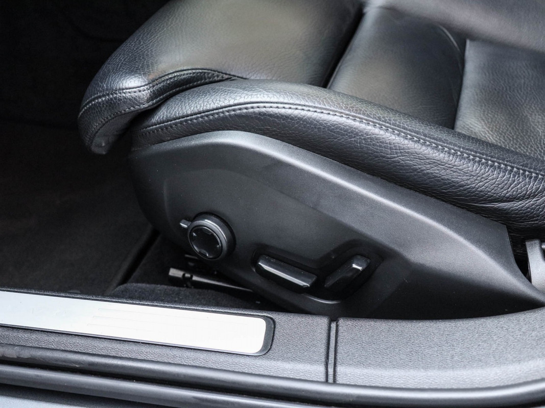 Volvo V60 CC B5 - Kombi - Grau - Gebrauchtwagen - Bild 13