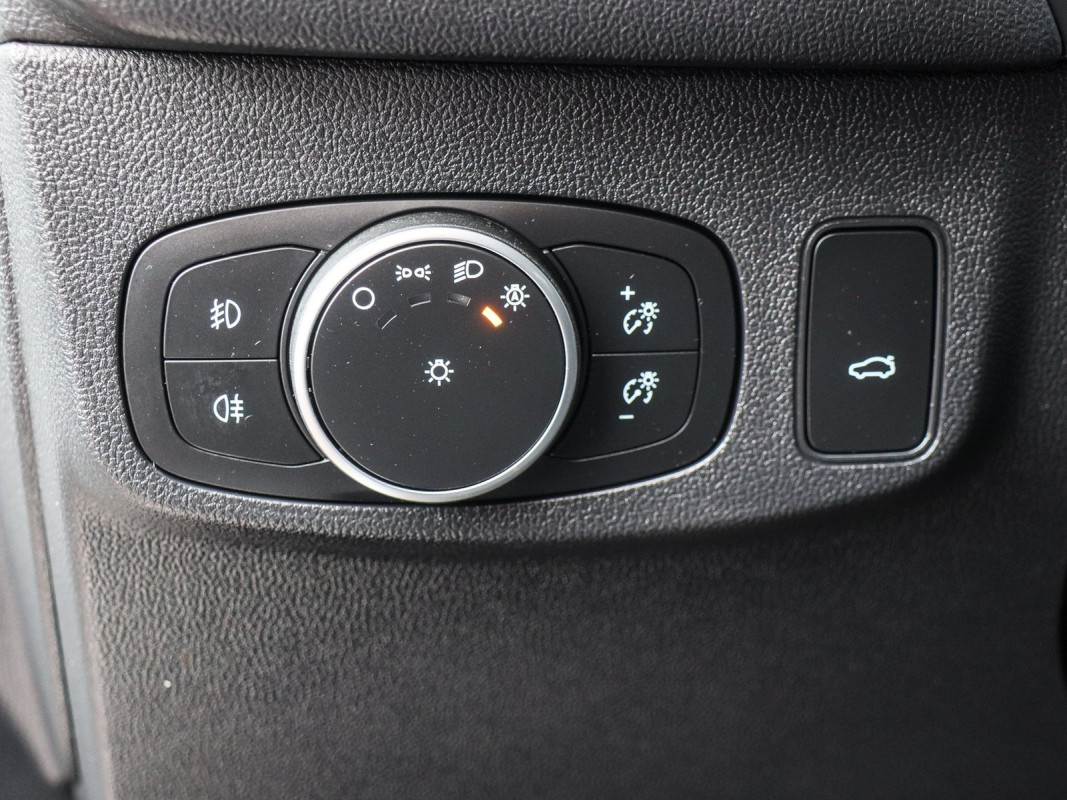 Ford Focus Turnier ST-Line MHEV LED, E-Heckklappe, Winter P. - Kombi - Weiss - Gebrauchtwagen - Bild 14