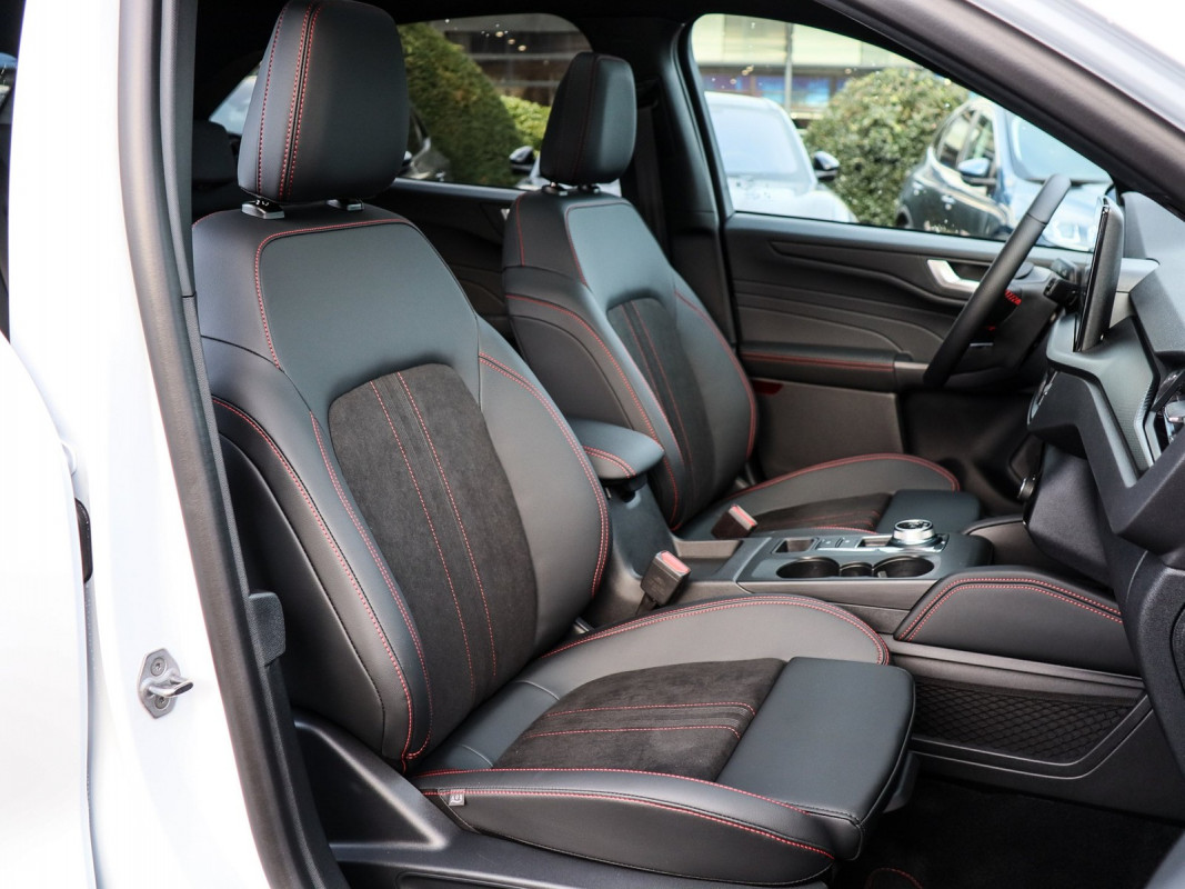 Ford Kuga - SUV/Off-road - Weiss - Gebrauchtwagen - Bild 6