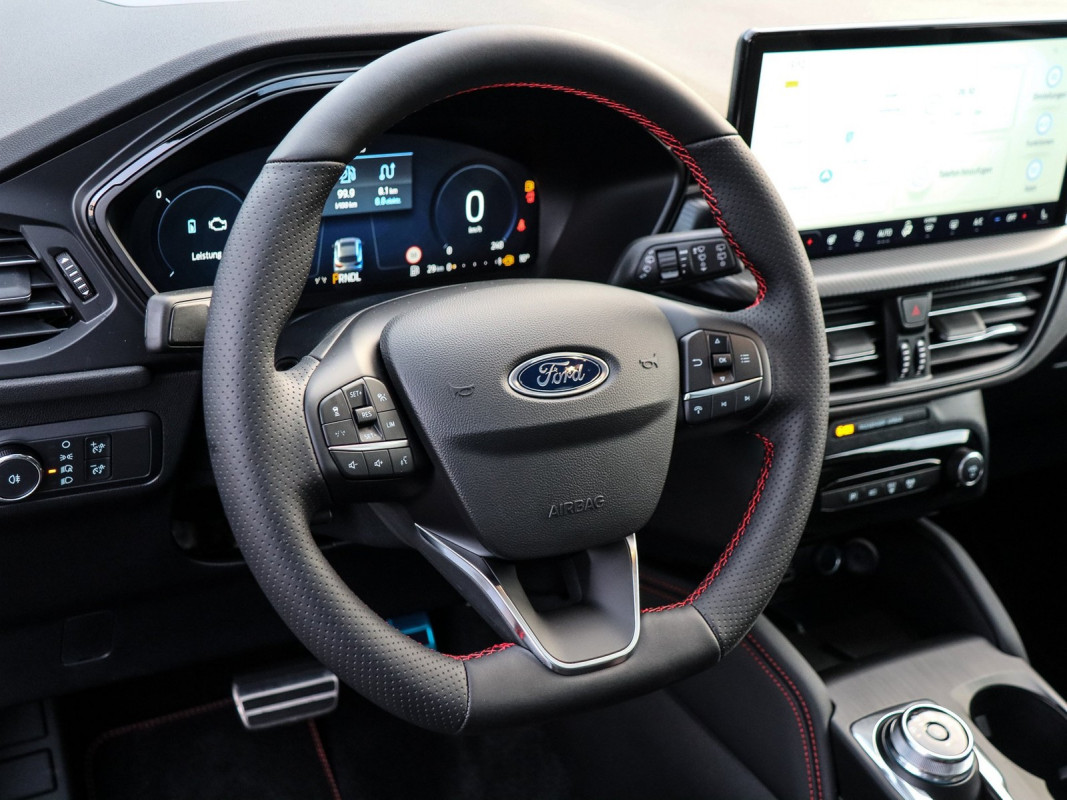 Ford Kuga - SUV/Off-road - Weiss - Gebrauchtwagen - Bild 10