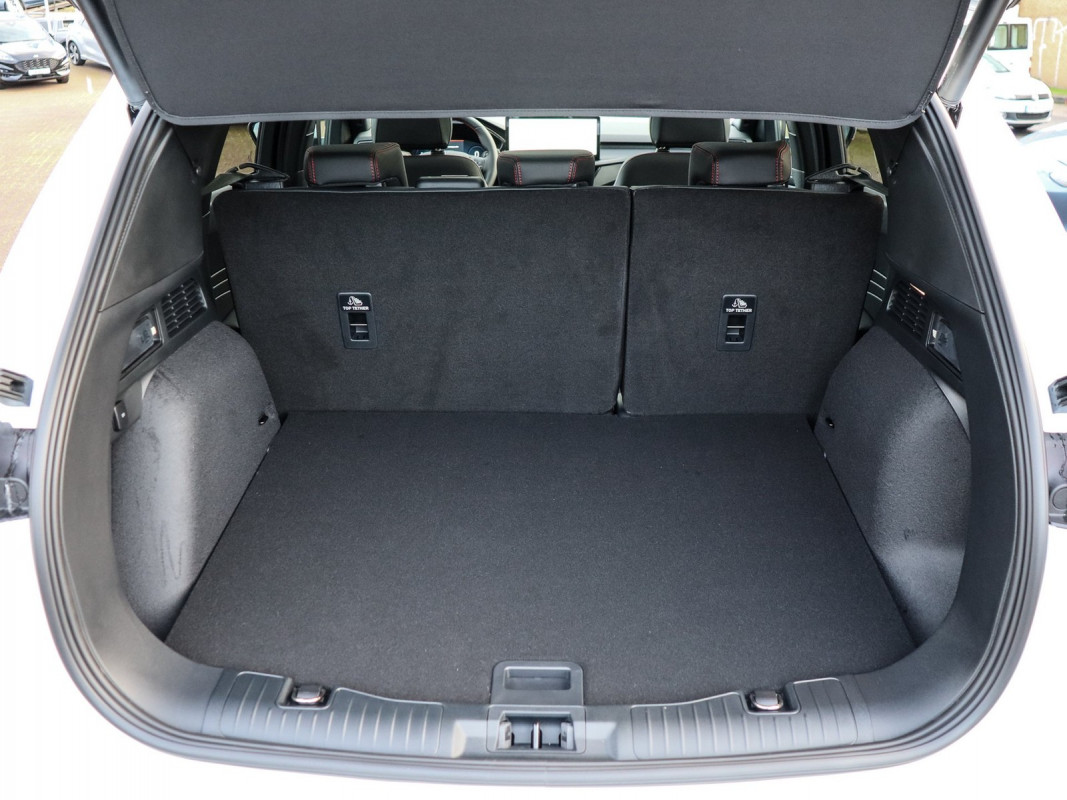 Ford Kuga - SUV/Off-road - Weiss - Gebrauchtwagen - Bild 12