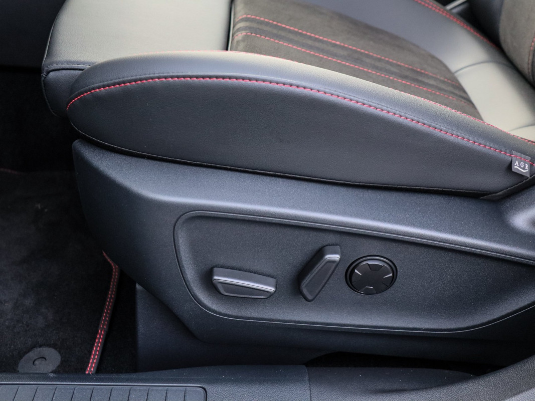 Ford Kuga - SUV/Off-road - Weiss - Gebrauchtwagen - Bild 15