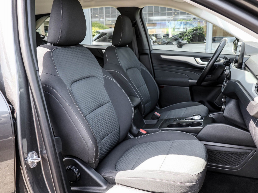 Ford Kuga - SUV/Off-road - Grau - Gebrauchtwagen - Bild 6