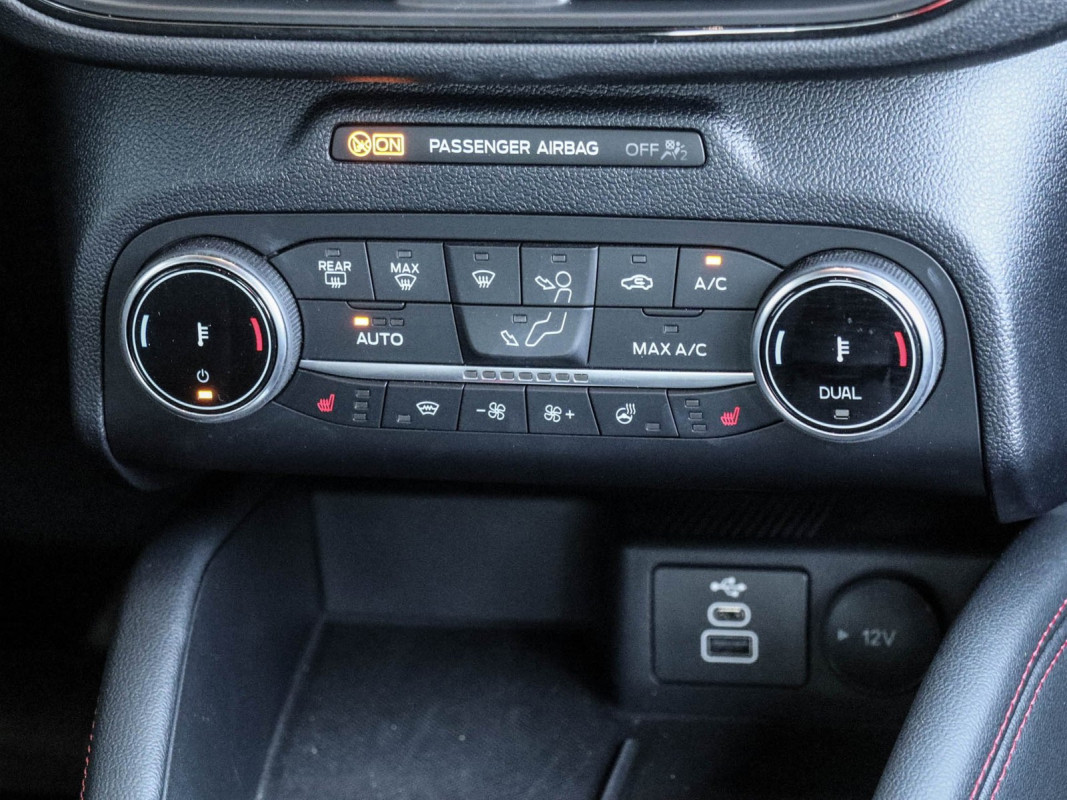 Ford Kuga - SUV/Off-road - Grau - Gebrauchtwagen - Bild 9