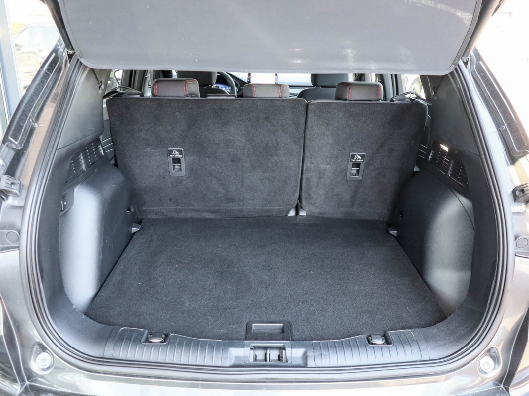 Ford Kuga - SUV/Off-road - Grau - Gebrauchtwagen - Bild 12