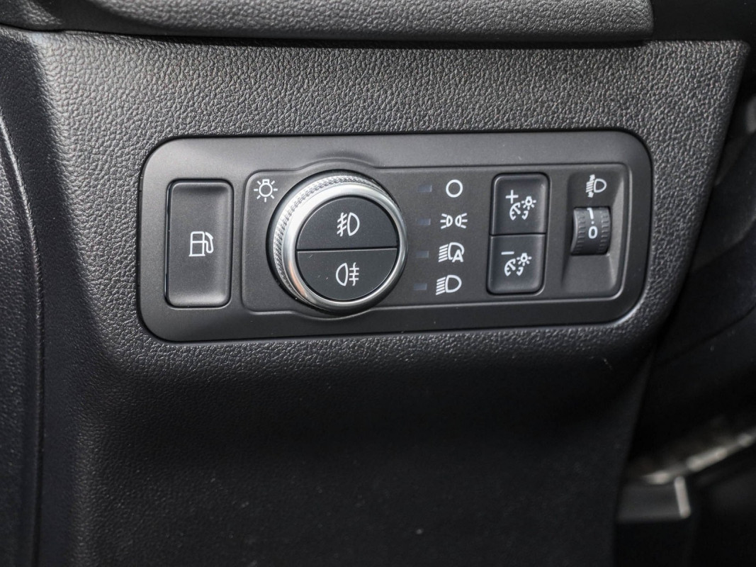 Ford Kuga Plug-In Hybrid Titanium, AHK Allwetter, Winter P. - SUV/Off-road - Grau - Gebrauchtwagen - Bild 12