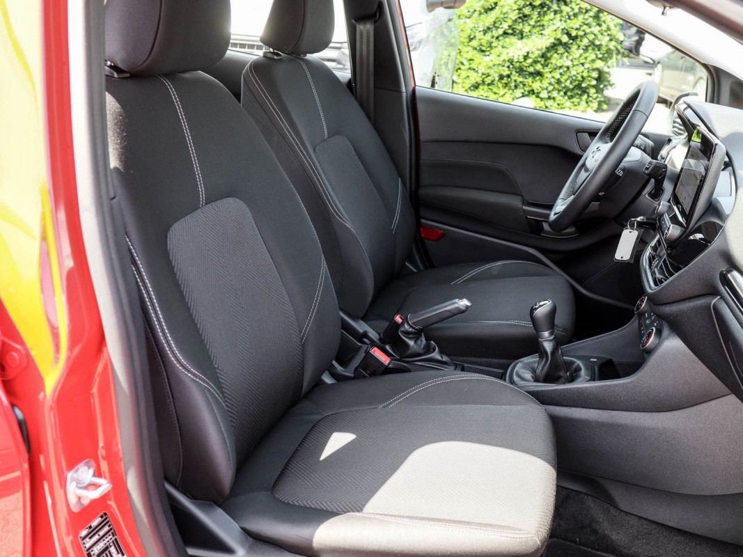 Ford Fiesta - Limousine - Rot - Gebrauchtwagen - Bild 6
