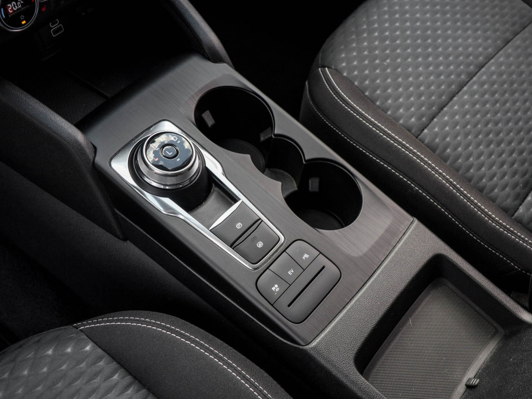Ford Kuga - SUV/Off-road - Weiss - Gebrauchtwagen - Bild 11