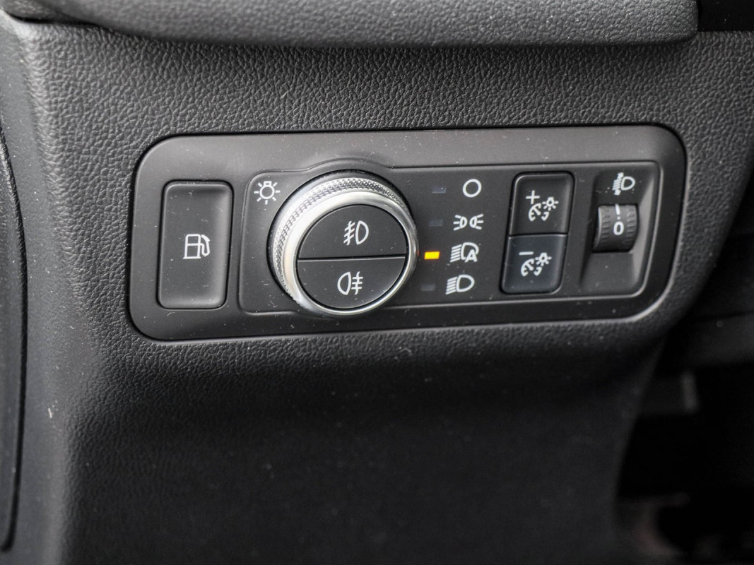 Ford Kuga - SUV/Off-road - Weiss - Gebrauchtwagen - Bild 14