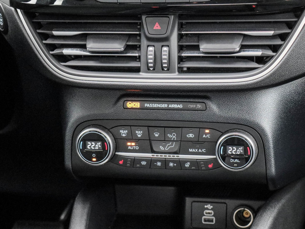 Ford Kuga - SUV/Off-road - Grau - Gebrauchtwagen - Bild 9