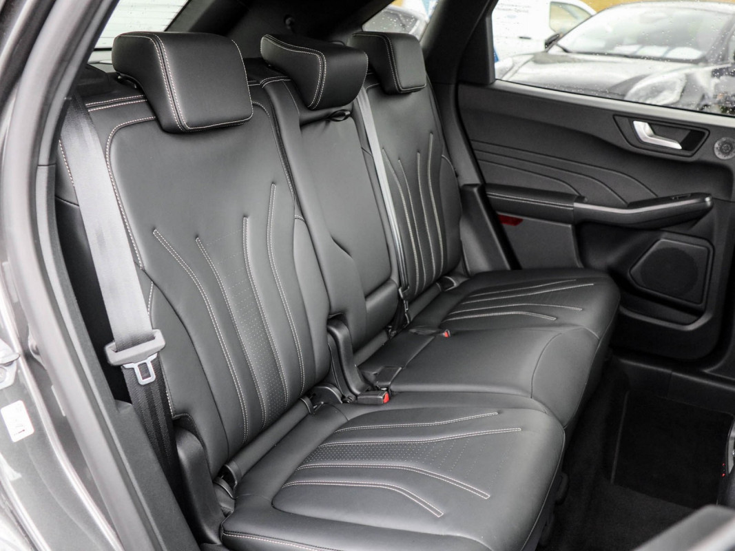 Ford Kuga - SUV/Off-road - Grau - Gebrauchtwagen - Bild 4