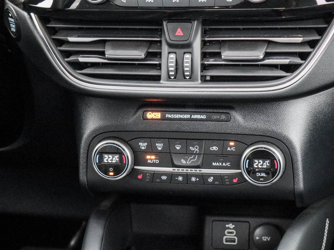 Ford Kuga - SUV/Off-road - Grau - Gebrauchtwagen - Bild 9
