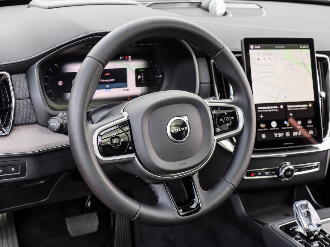 Volvo XC90 T8 Plug-In Hybrid AWD - SUV/Off-road - Grau - Gebrauchtwagen - Bild 9