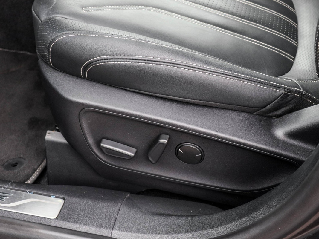 Ford Kuga - SUV/Off-road - Grau - Gebrauchtwagen - Bild 13