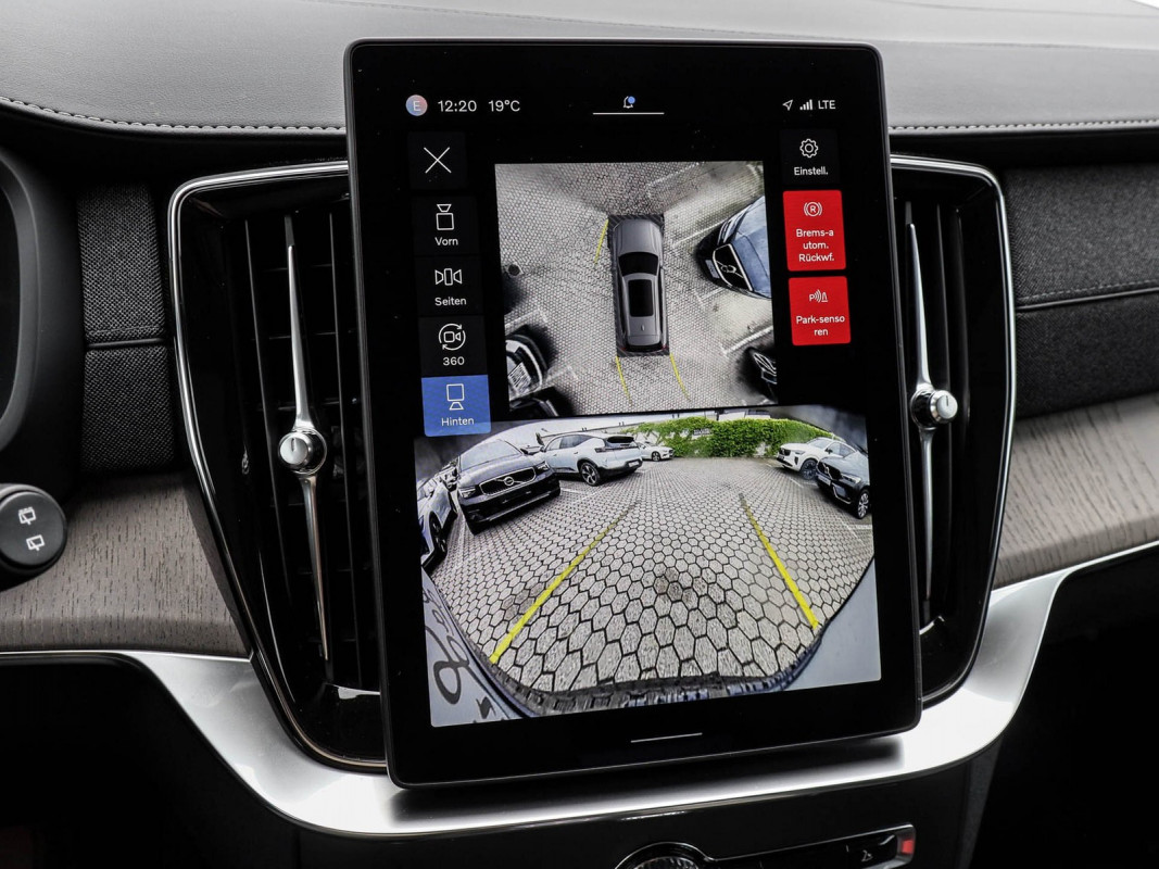 Volvo XC90 T8 Recharge Plug-In Hybrid AWD - SUV/Off-road - Schwarz - Gebrauchtwagen - Bild 12