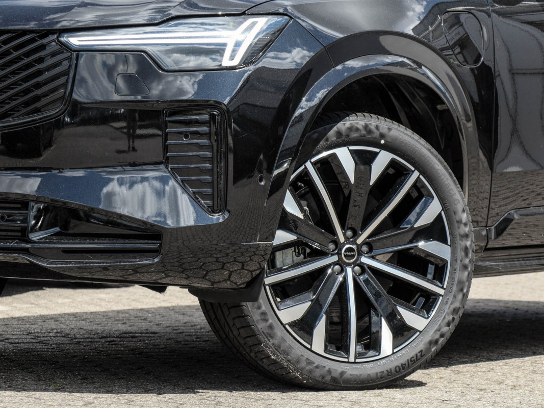 Volvo XC90 T8 Recharge Plug-In Hybrid AWD - SUV/Off-road - Schwarz - Gebrauchtwagen - Bild 5