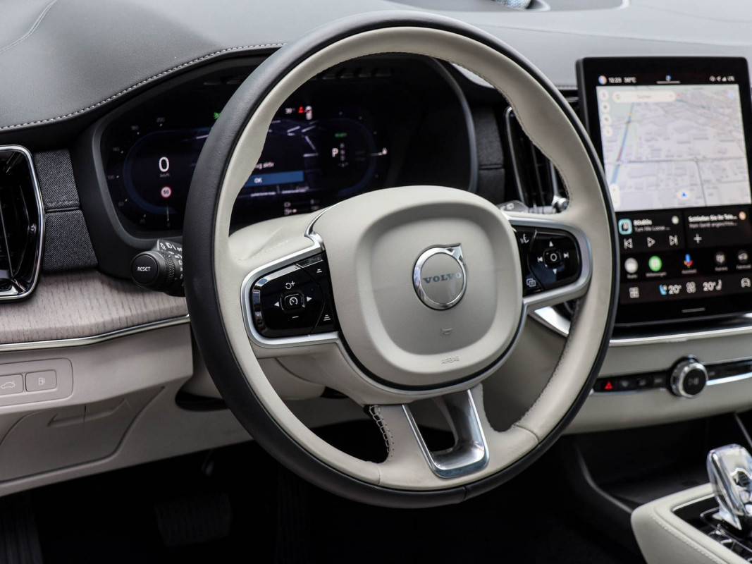 Volvo XC90 T8 Recharge Plug-In Hybrid AWD - SUV/Off-road - Schwarz - Gebrauchtwagen - Bild 9