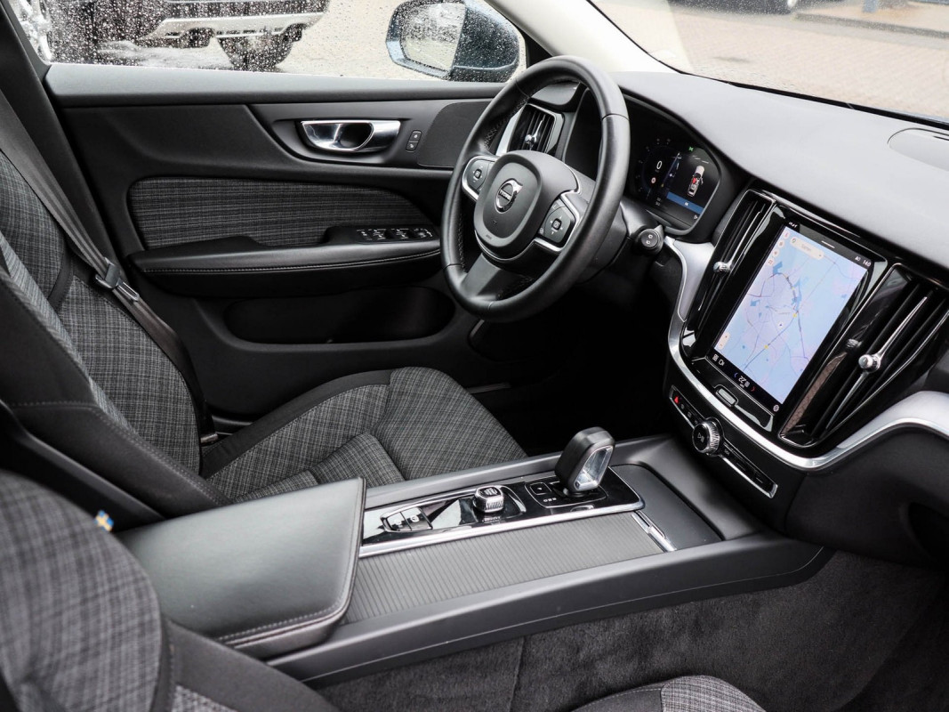 Volvo V60 B3 Benziner - Kombi - Blau - Gebrauchtwagen - Bild 3