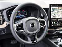 Volvo XC60 T6 Plug-In Hybrid AWD - SUV/Off-road - Schwarz - Gebrauchtwagen - Bild 9