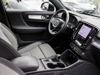 Volvo XC40 B3 - SUV/Off-road - Schwarz - Gebrauchtwagen - Bild 3