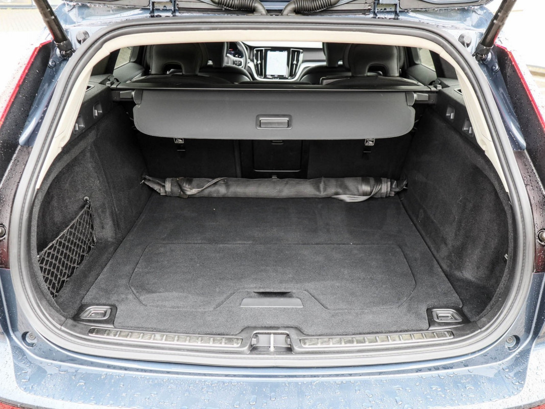 Volvo V60 B3 Benziner - Kombi - Blau - Gebrauchtwagen - Bild 11