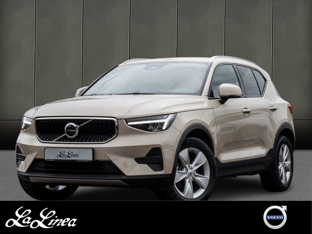 Volvo XC40 B3 - SUV/Off-road - Gelb - Gebrauchtwagen - Bild 1