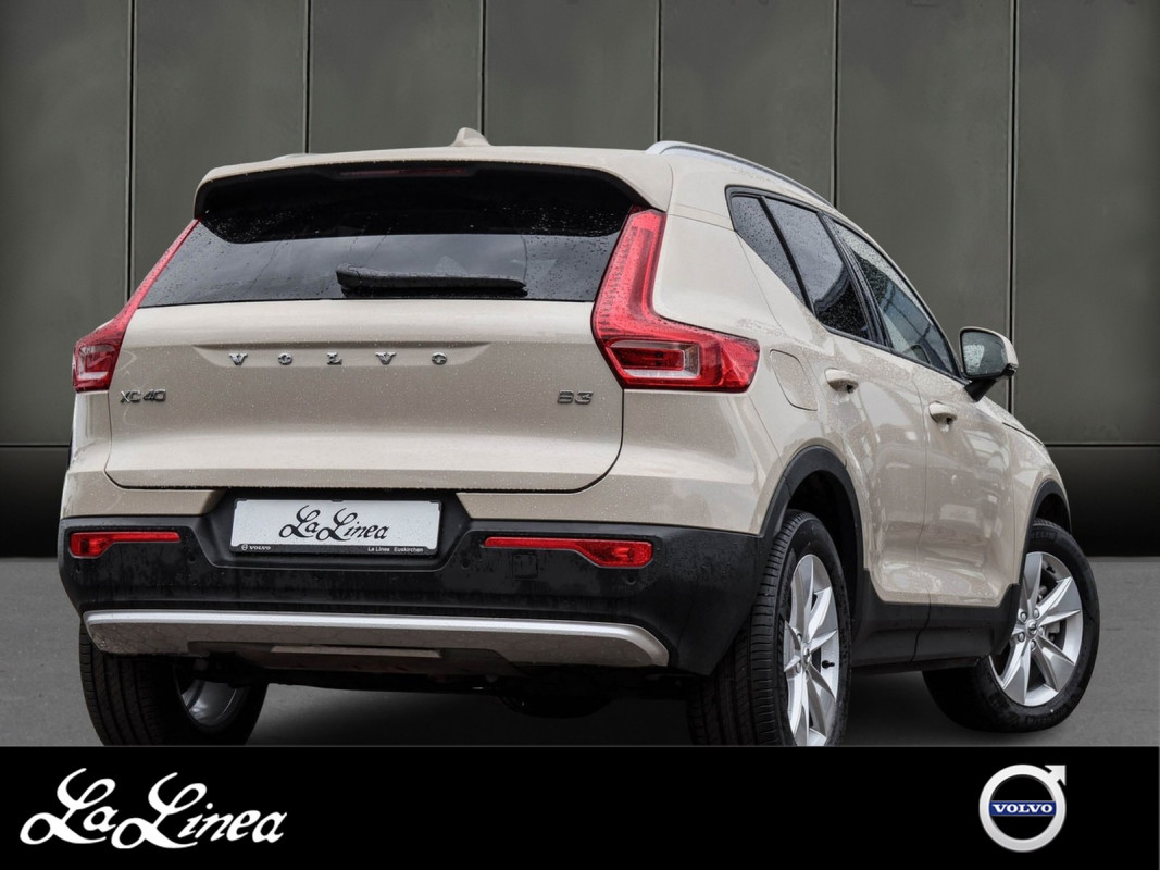 Volvo XC40 B3 - SUV/Off-road - Gelb - Gebrauchtwagen - Bild 2