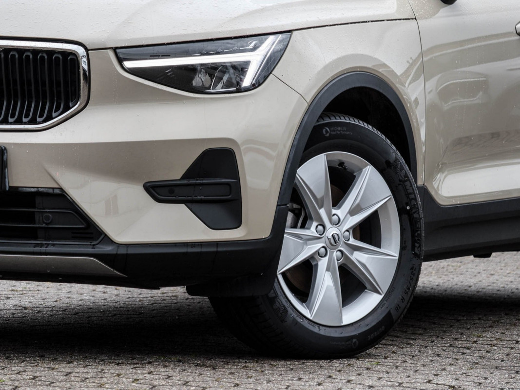 Volvo XC40 B3 - SUV/Off-road - Gelb - Gebrauchtwagen - Bild 5