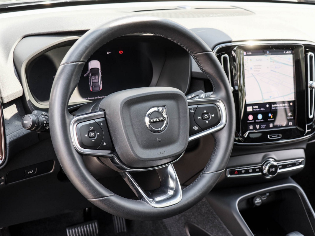 Volvo C40 Recharge - SUV/Off-road - Schwarz - Gebrauchtwagen - Bild 9