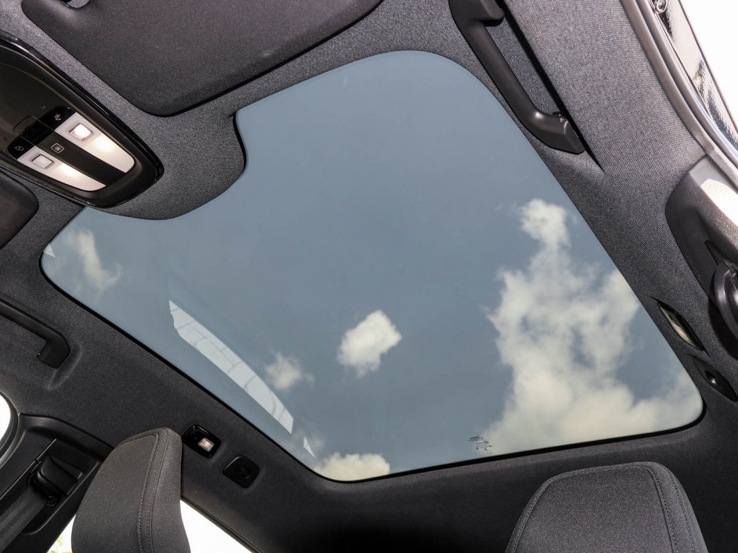 Volvo C40 Recharge - SUV/Off-road - Schwarz - Gebrauchtwagen - Bild 11