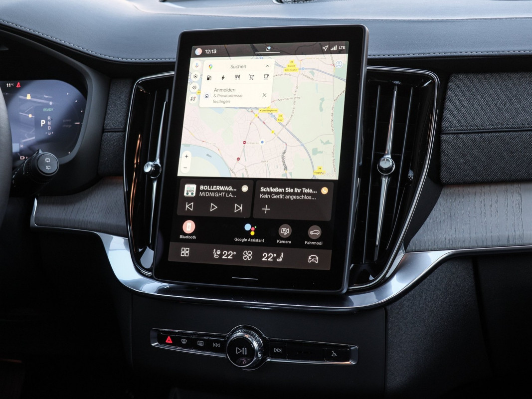 Volvo XC90 T8 AWD Reskin - SUV/Off-road - Schwarz - Gebrauchtwagen - Bild 7
