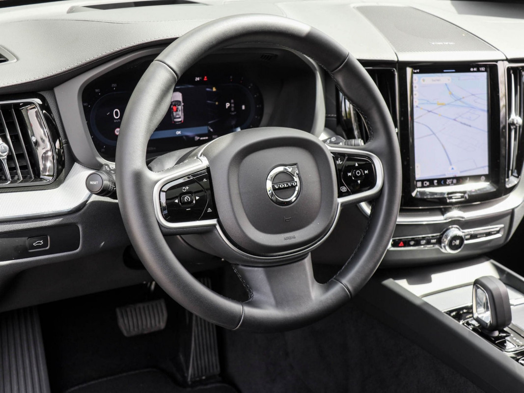Volvo XC60 B5 (B) AWD - SUV/Off-road - Grau - Gebrauchtwagen - Bild 9