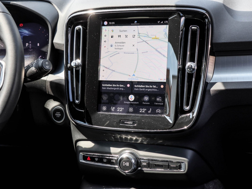 Volvo XC40 B3 (B) - SUV/Off-road - Weiss - Gebrauchtwagen - Bild 7