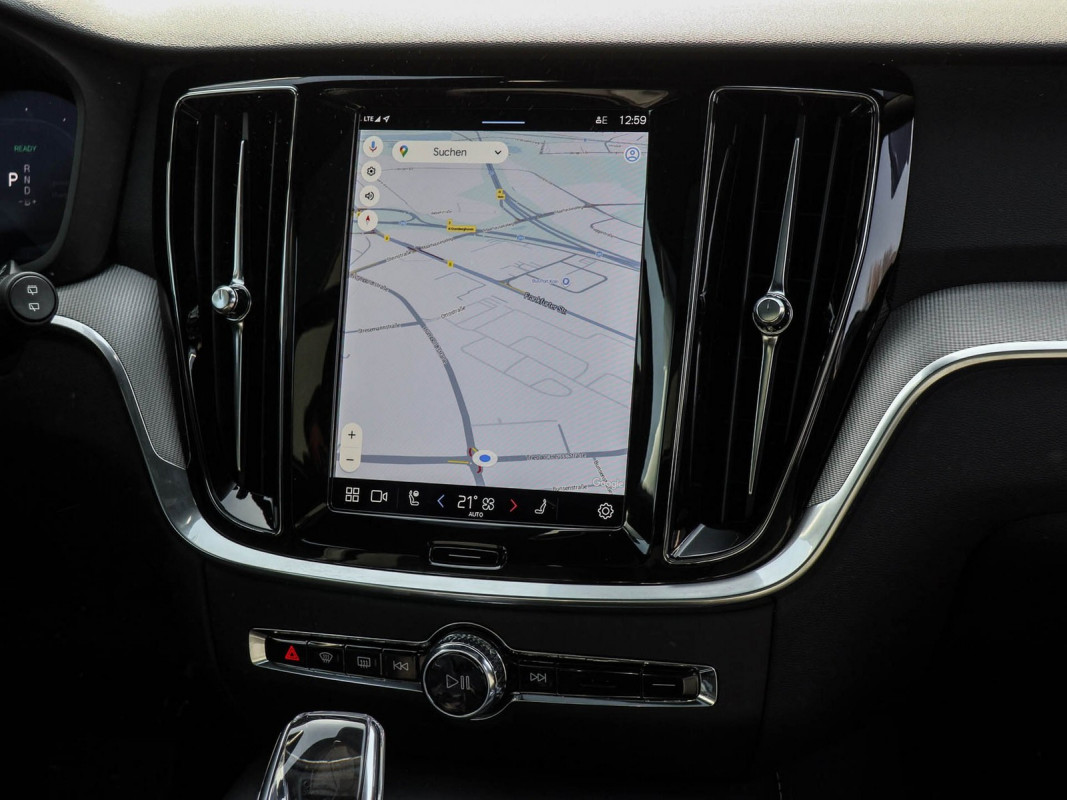 Volvo V60 T6 Recharge AWD - Kombi - Schwarz - Gebrauchtwagen - Bild 7