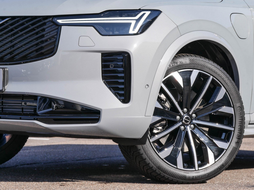 Volvo XC90 - SUV/Off-road - Grau - Gebrauchtwagen - Bild 5