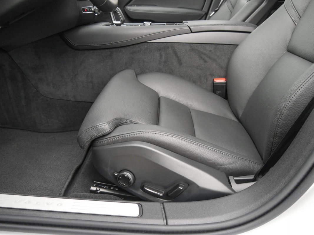 Volvo V60 - Kombi - Weiss - Gebrauchtwagen - Bild 15
