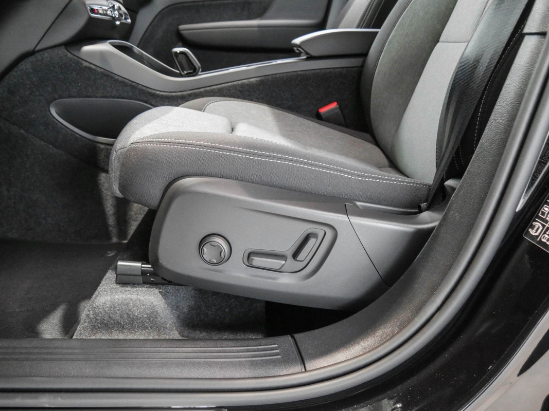 Volvo XC40 - SUV/Off-road - Schwarz - Gebrauchtwagen - Bild 13