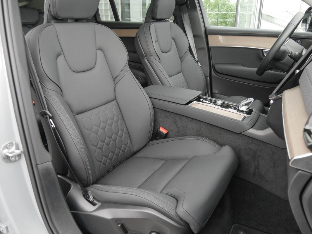 Volvo XC90 - SUV/Off-road - Grau - Gebrauchtwagen - Bild 6