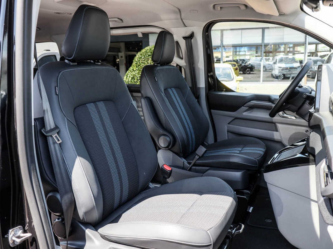 Ford Tourneo Custom Sport 340 L1 - Van/Minibus - Schwarz - Neuwagen - Bild 6