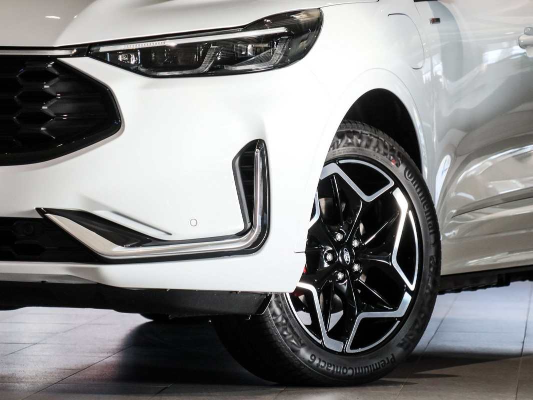 Ford Kuga - SUV/Off-road - Weiss - Gebrauchtwagen - Bild 5