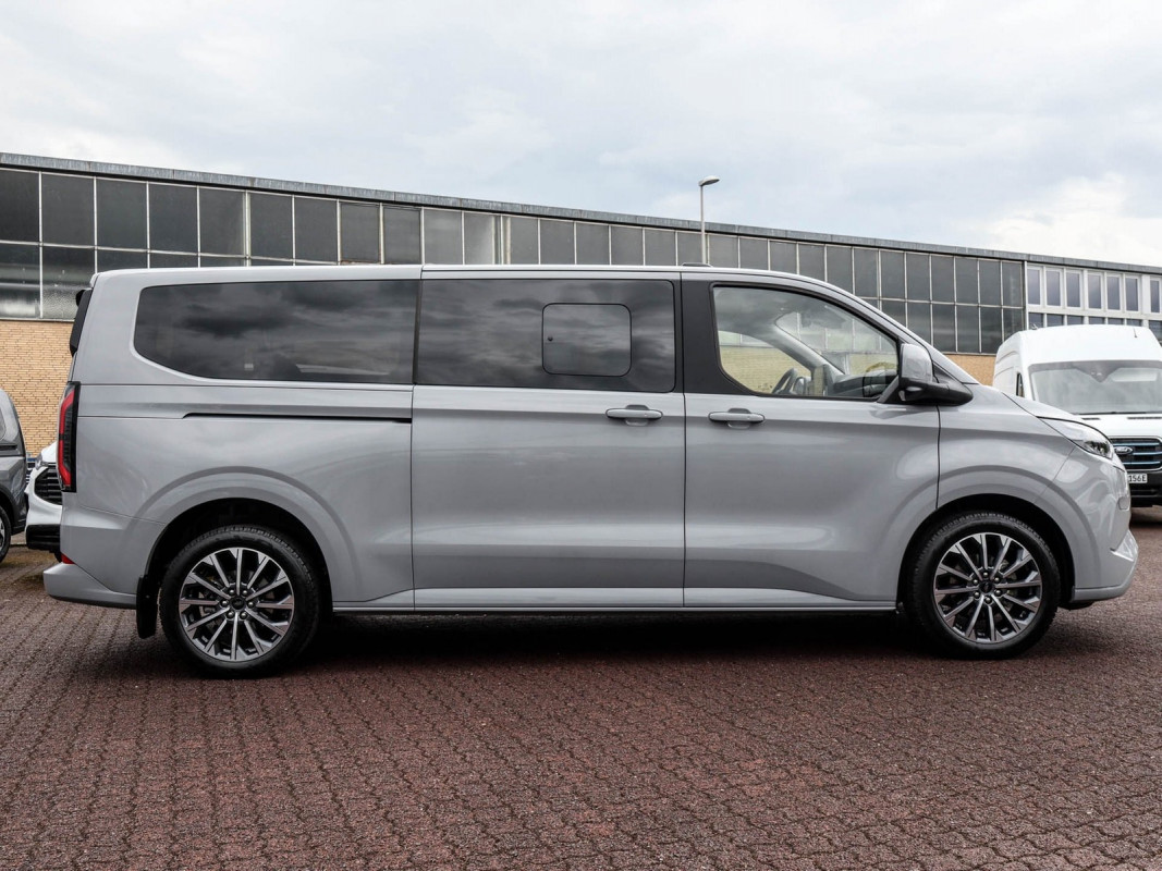 Ford Tourneo Custom Titanium X - Van/Minibus - Grau - Gebrauchtwagen - Bild 5