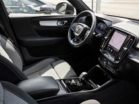 Volvo XC40 B3 - SUV/Off-road - Schwarz - Gebrauchtwagen - Bild 3
