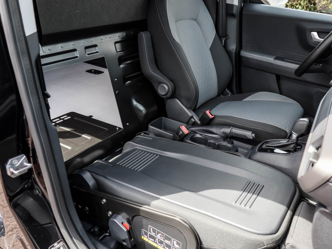 Ford Transit Courier Kastenwagen - Nutzfahrzeug - Schwarz - Neuwagen - Bild 15