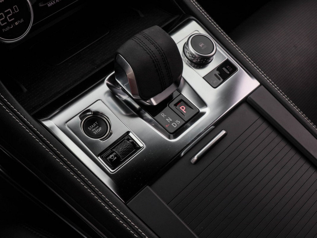 Jaguar F-PACE - SUV/Off-road - Schwarz - Gebrauchtwagen - Bild 9