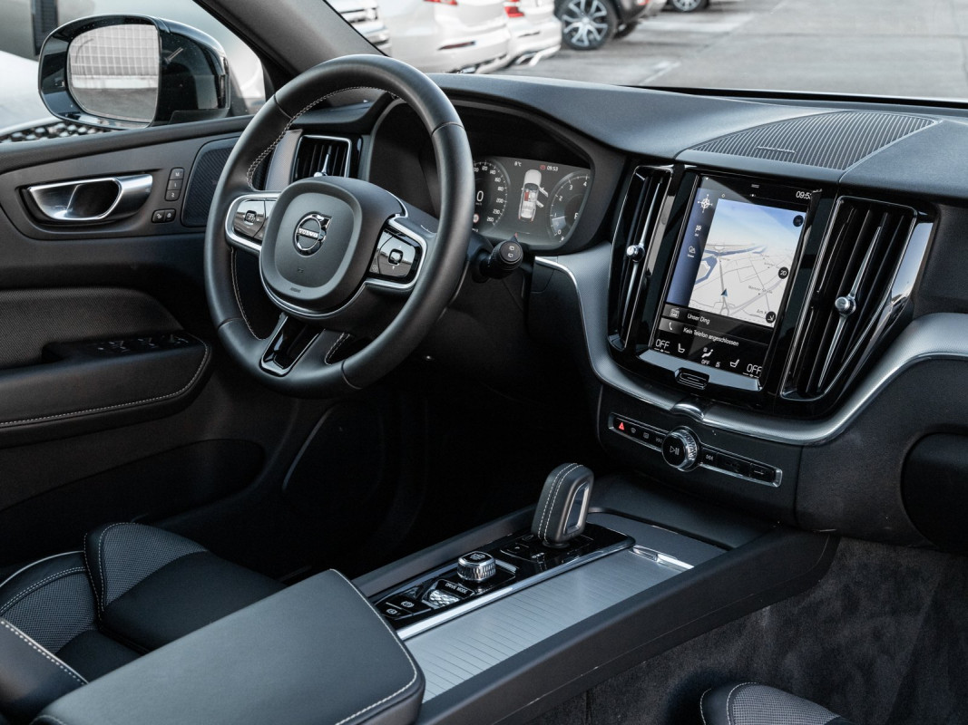Volvo XC60 - SUV/Off-road - Weiss - Gebrauchtwagen - Bild 3