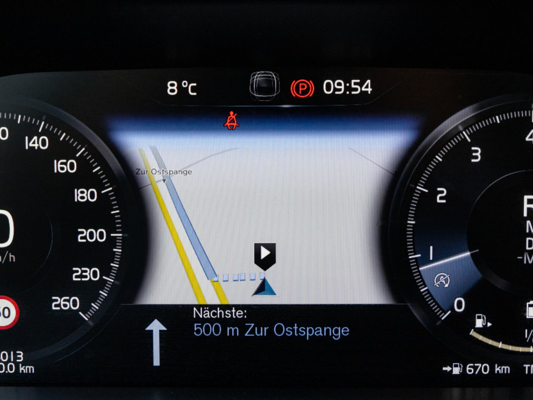 Volvo XC60 - SUV/Off-road - Weiss - Gebrauchtwagen - Bild 14